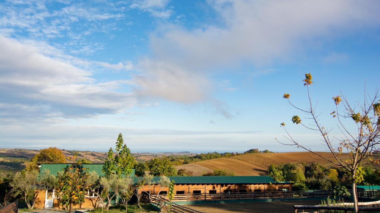 3 Hills Boutique - The Ranch Experience Trilofos Exterior foto